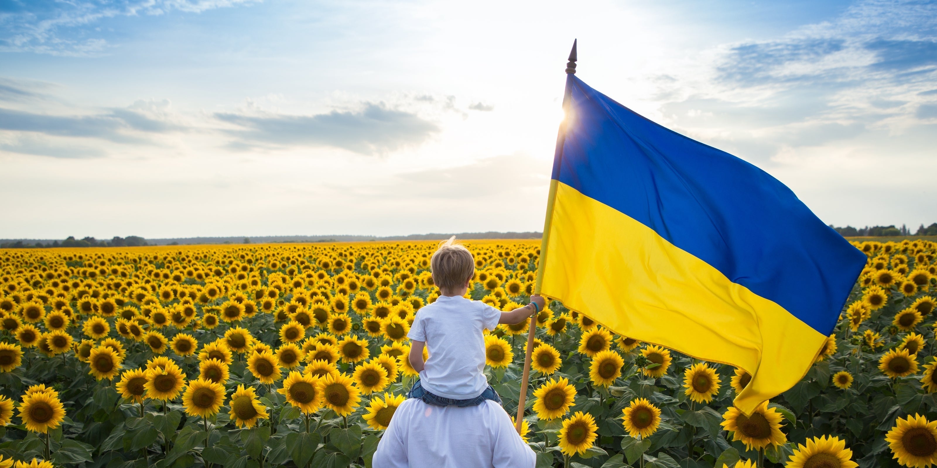 send gifts to Ukraine on Independence Day