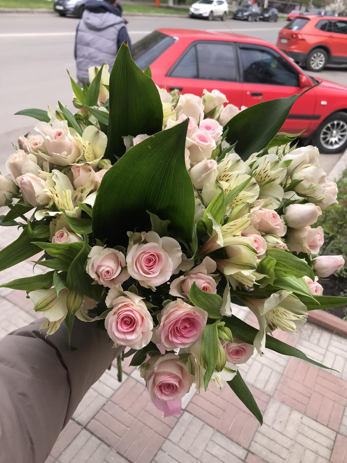 Enchanting Beauty Bouquet - Send Pink Roses & White Alstroemerias to Ukraine