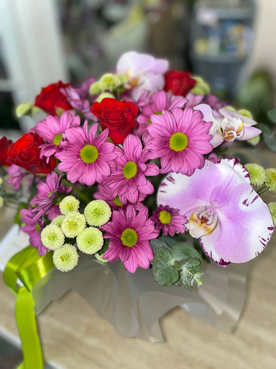 Tender Surprise – Roses, Orchids & Chrysanthemums Basket