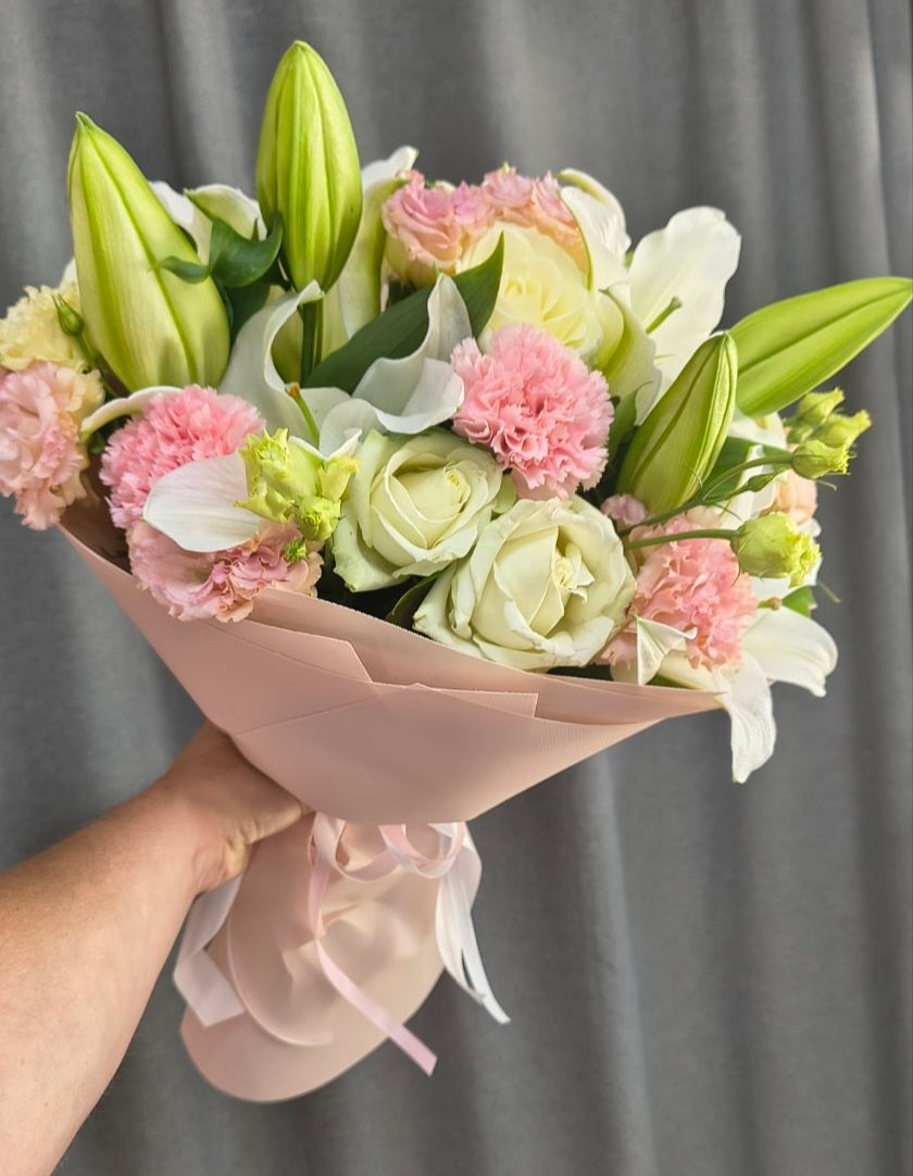 Tender Feelings Bouquet | Stargazer Lilies & White Roses Delivery Ukraine