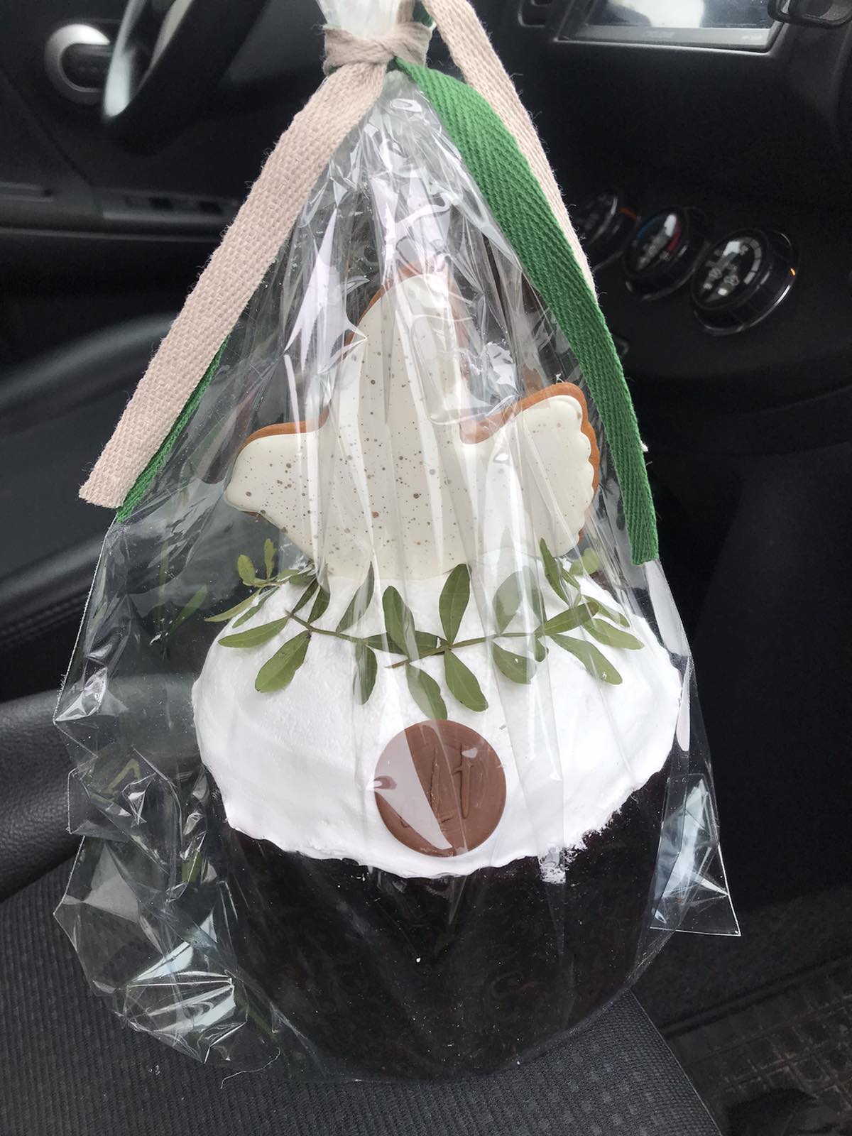 Traditional Easter Cake β Ukrainian Easter Cake Delivery in Ukraine