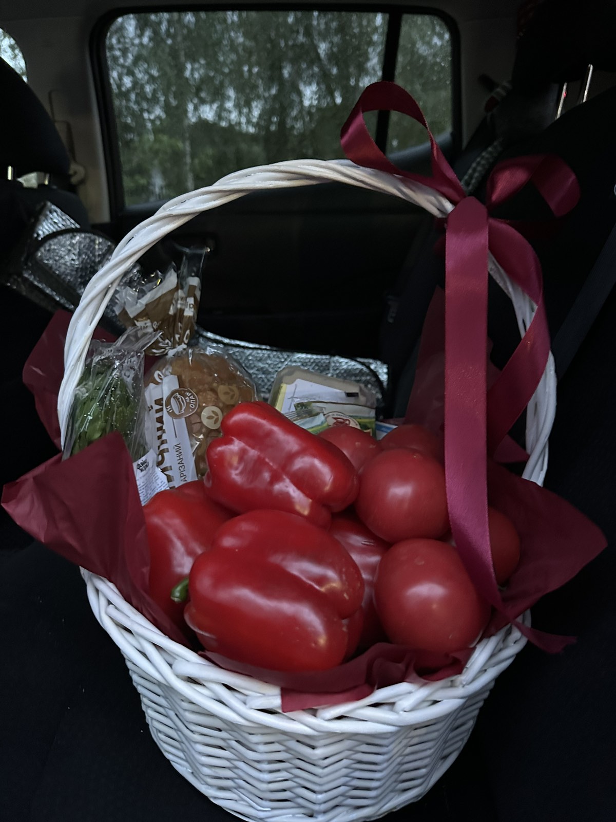 Organic Family Basket – Fresh Food Gift Delivery in Ukraine