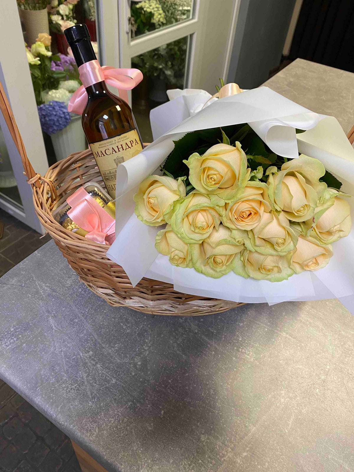 Panier-cadeau de livraison de joie