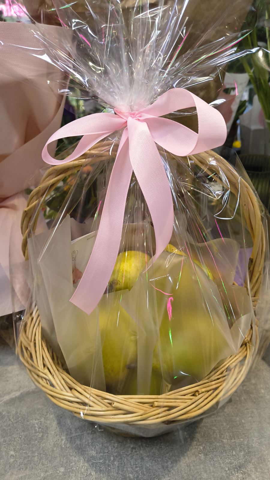 Juicy Pears Fruit Basket – A Thoughtful Taste of Care