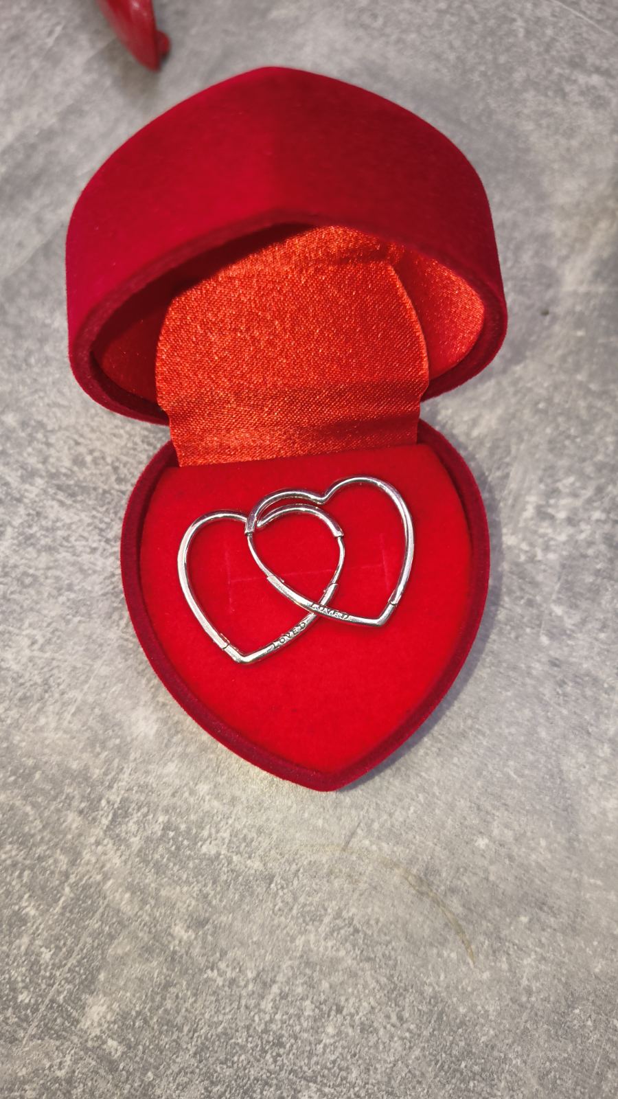 Boucles d'oreilles créoles coeur en argent