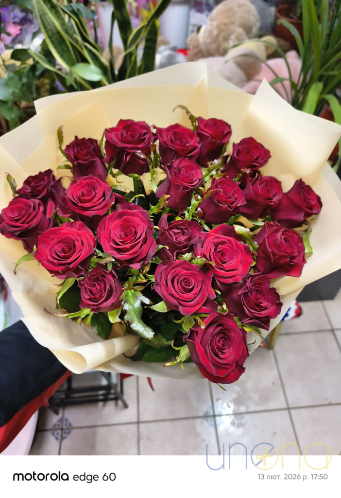 Affluence Roses Bouquet – 21 Luxury Roses Roses