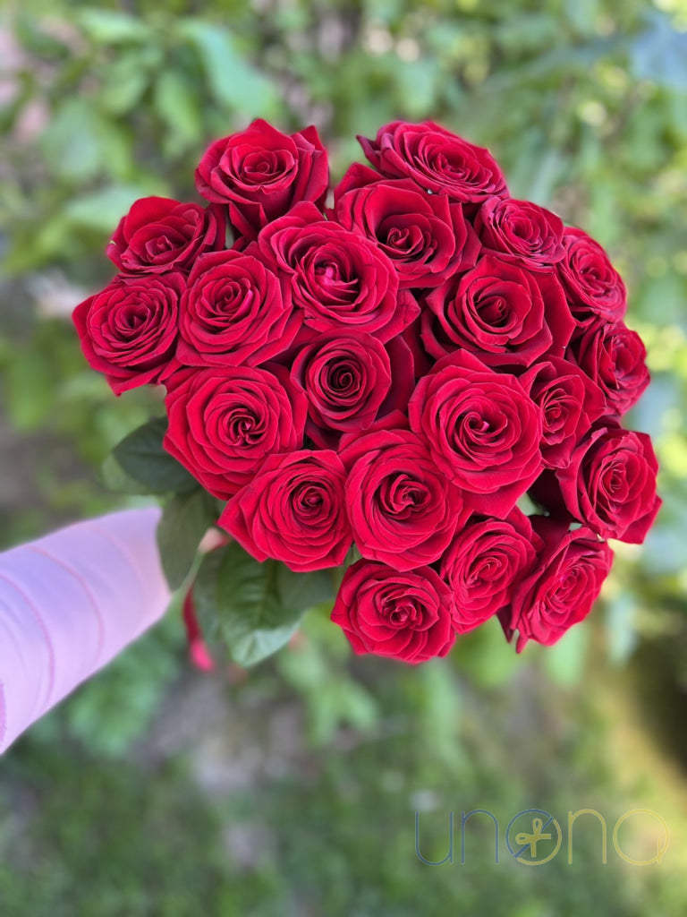 Luxury red rose bouquet Ukraine flower delivery