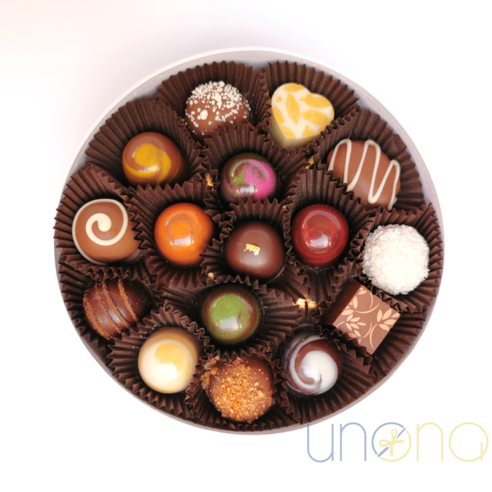 Artisan Belgian chocolate gift box with 16 handcrafted chocolates for birthdays, anniversaries, and romantic occasions