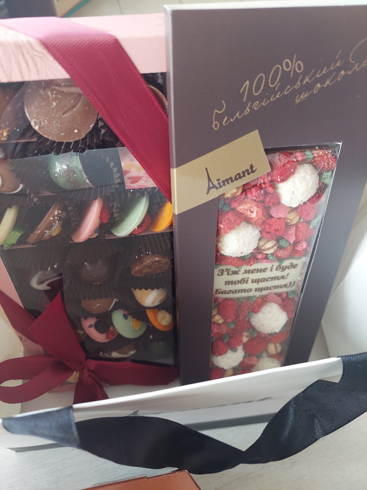 Best Wishes Belgian chocolate gift set with handmade Belgian chocolates
