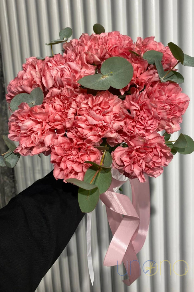 Charming Curly Carnations Bouquet Flowers