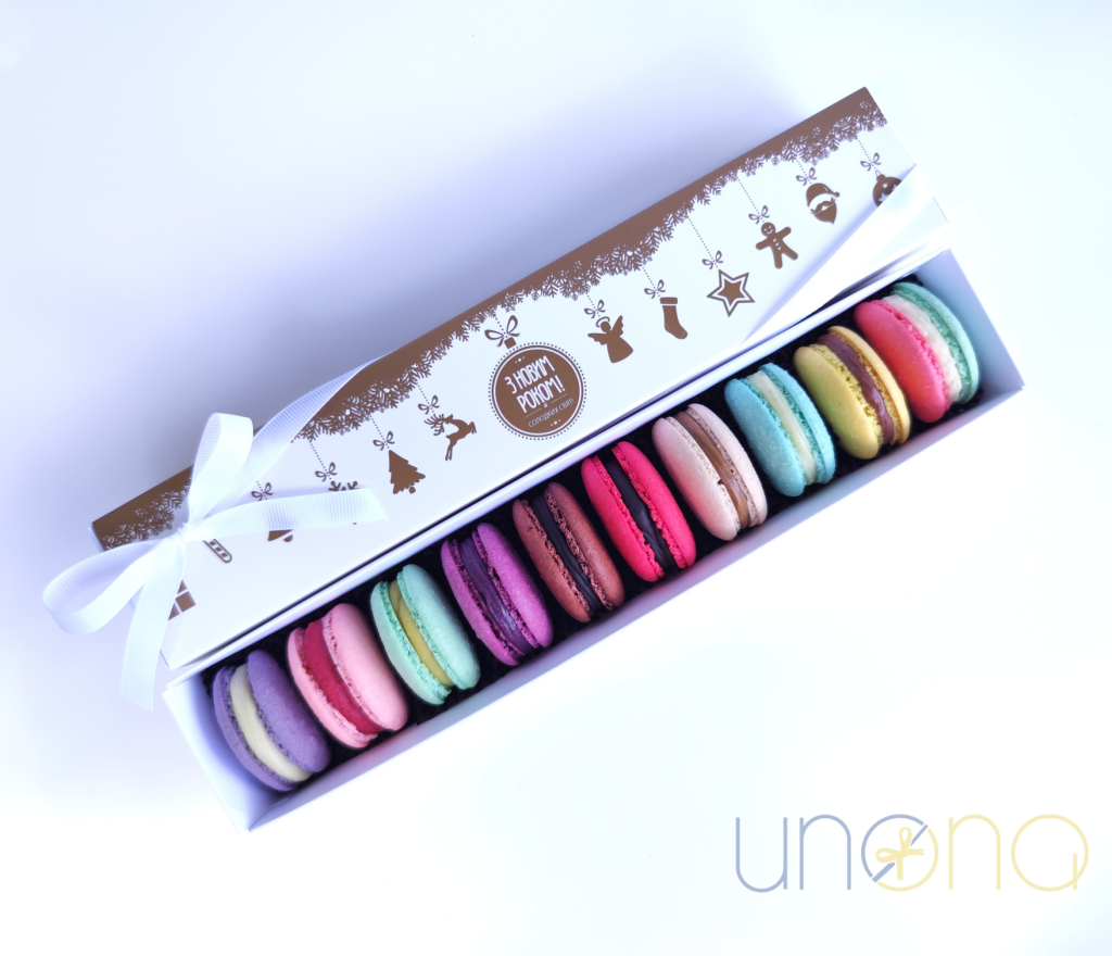Christmas Macaron Gift Box – Send Christmas Gifts to Ukraine Gift Box