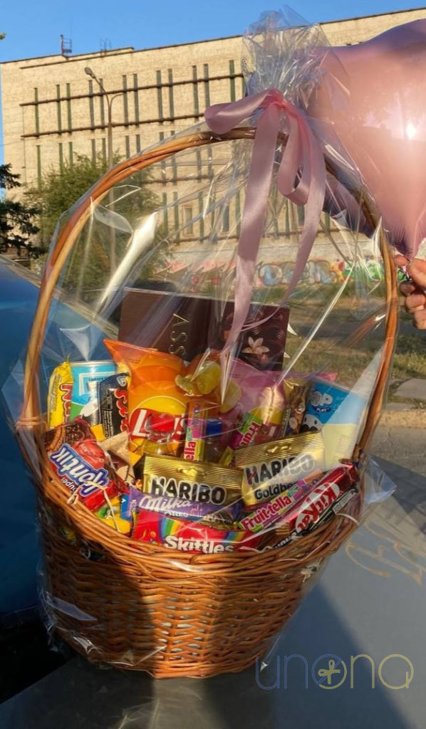 Deluxe Snacks And Drinks Basket By Holidays
