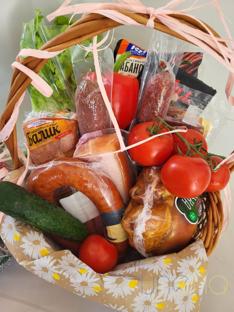 Grand Smoked Meat And Vegetables Basket By Holidays