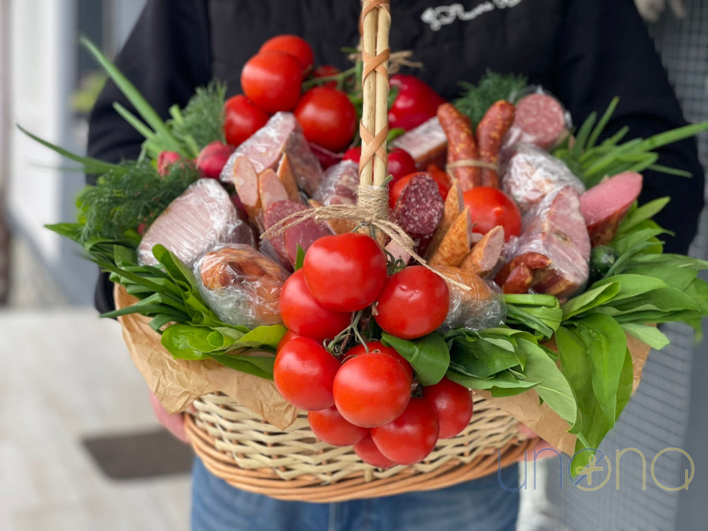 Grand Smoked Meat And Vegetables Basket By Holidays