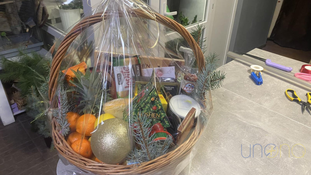 Happy Holidays Gift Basket Christmas