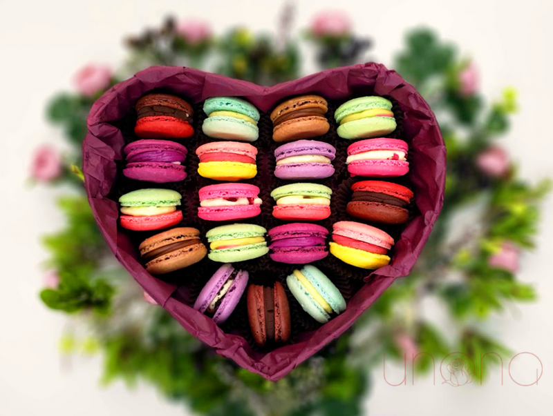 Romantic Heart Chocolates Set By Holidays