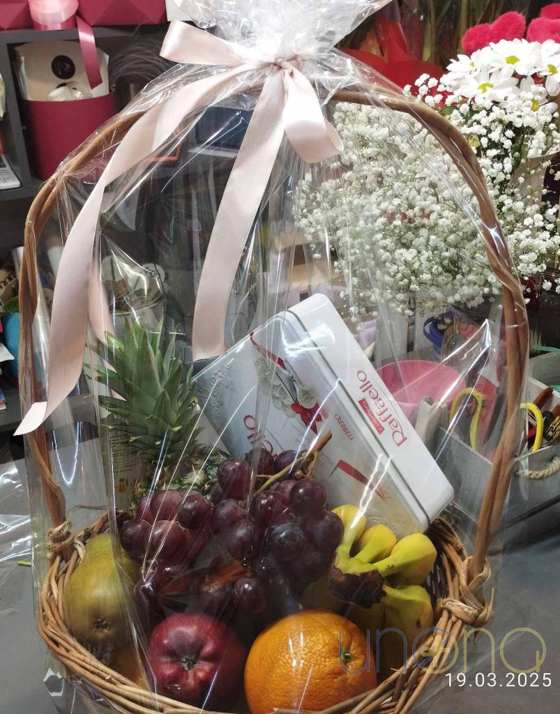 fruit and chocolate gift basket delivery Lviv Ukraine healthy gift for her