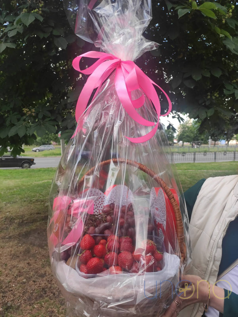 fresh fruit basket delivery Ukraine Kyiv Lviv Odesa with Raffaello chocolates