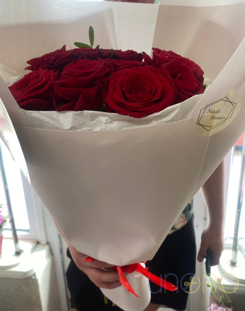 Elegant bouquet with 9 red roses gift wrapping Ukraine