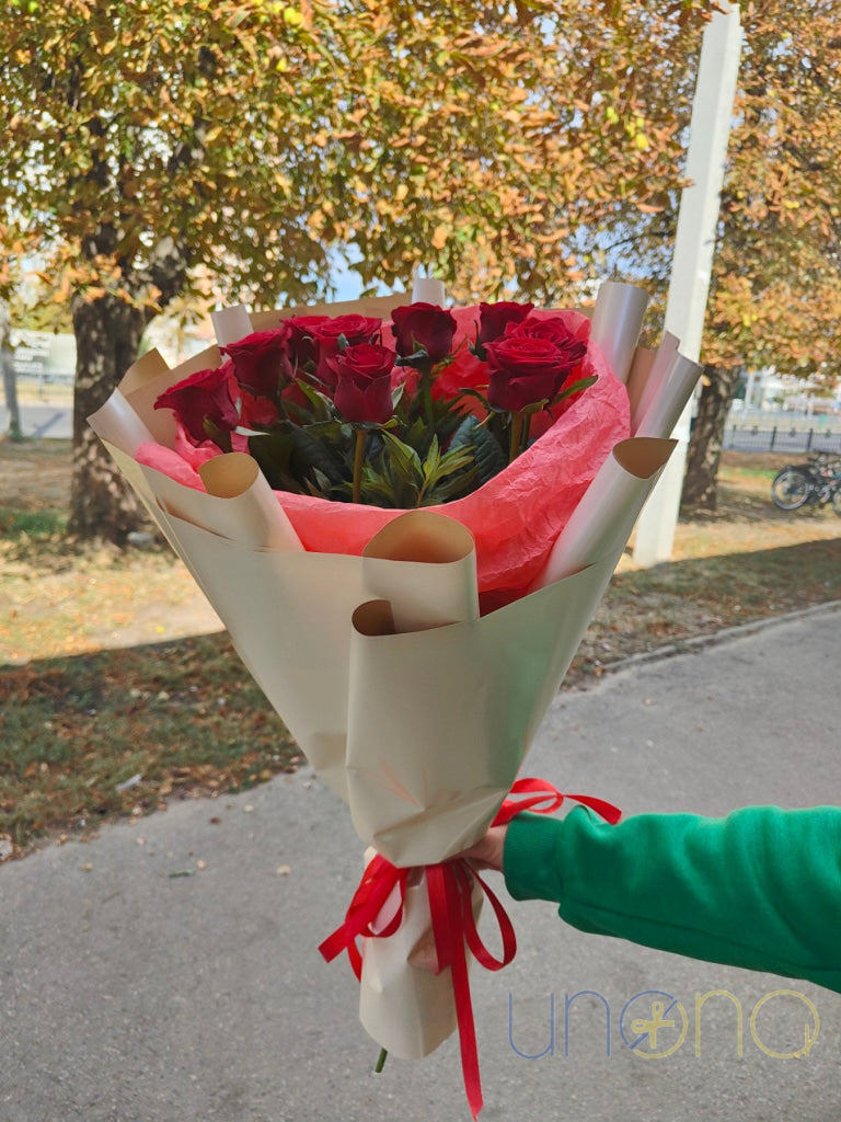 Long distance love rose bouquet sent to Ukraine