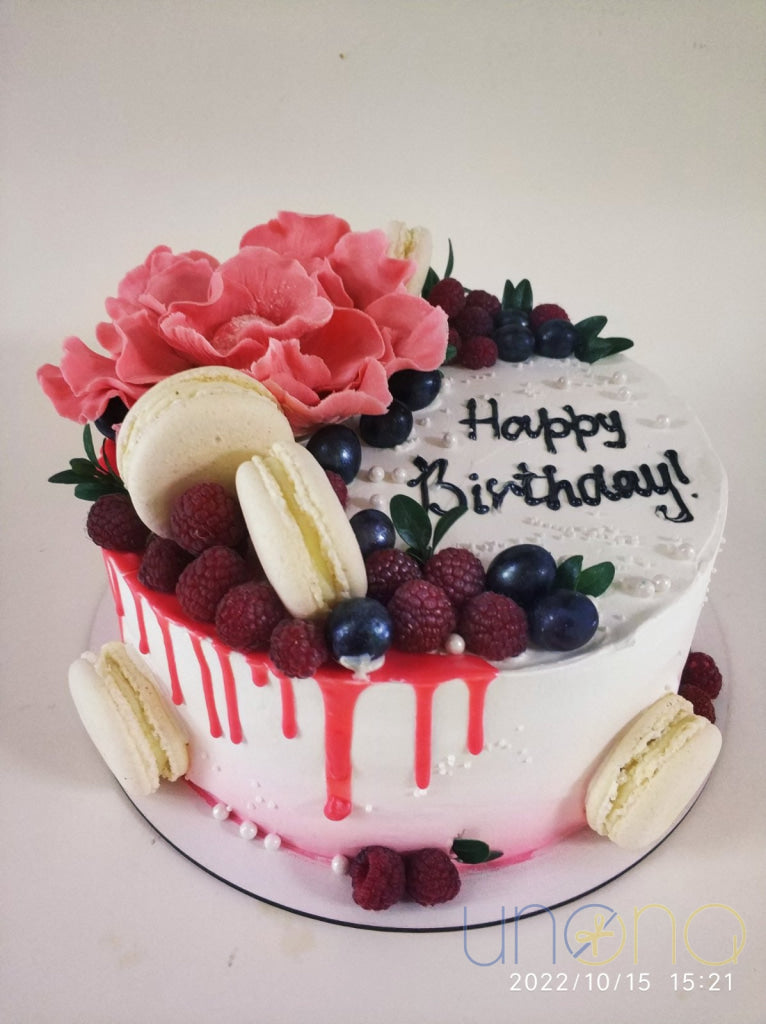 Luxury birthday cake handcrafted by Ukrainian pastry chefs