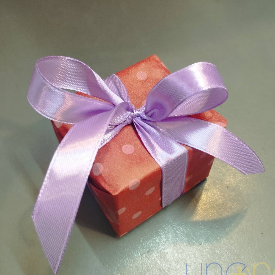 Feminine sterling silver bracelet for gifting in Ukraine