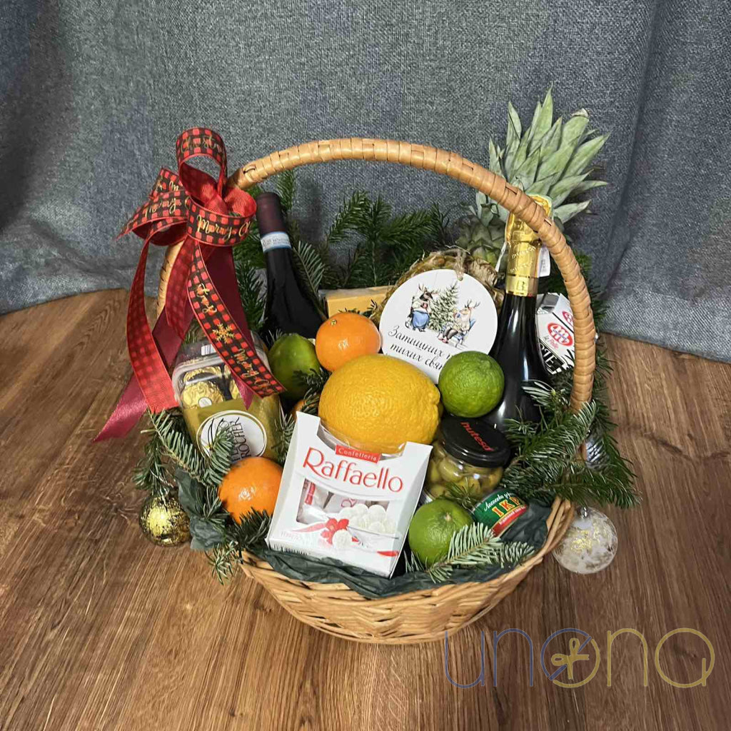 Our Favourite Christmas Gift Basket Christmas gift basket
