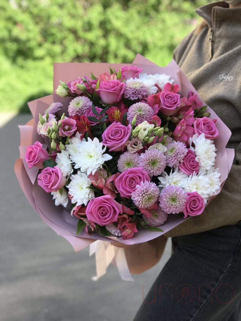 Pink Dream Bouquet By Holidays