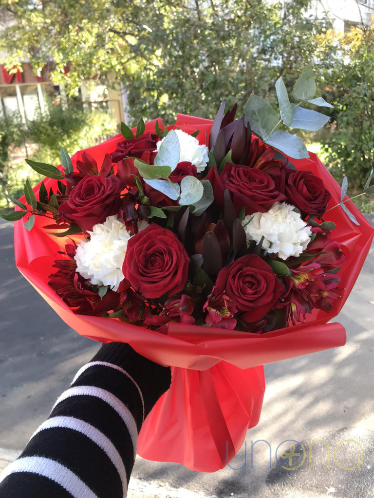 Precious Moments Bouquet Christmas flowers