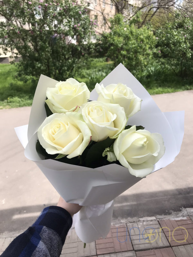 Premium rose bouquet delivery in Lviv Ukraine