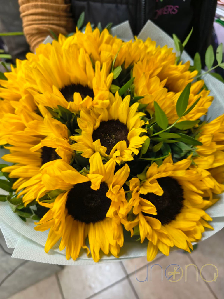 Fresh 11 sunflower bouquet for her in Ukraine
