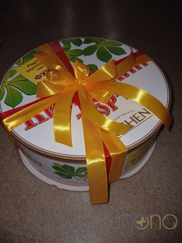 Traditional Ukrainian cake from Roshen