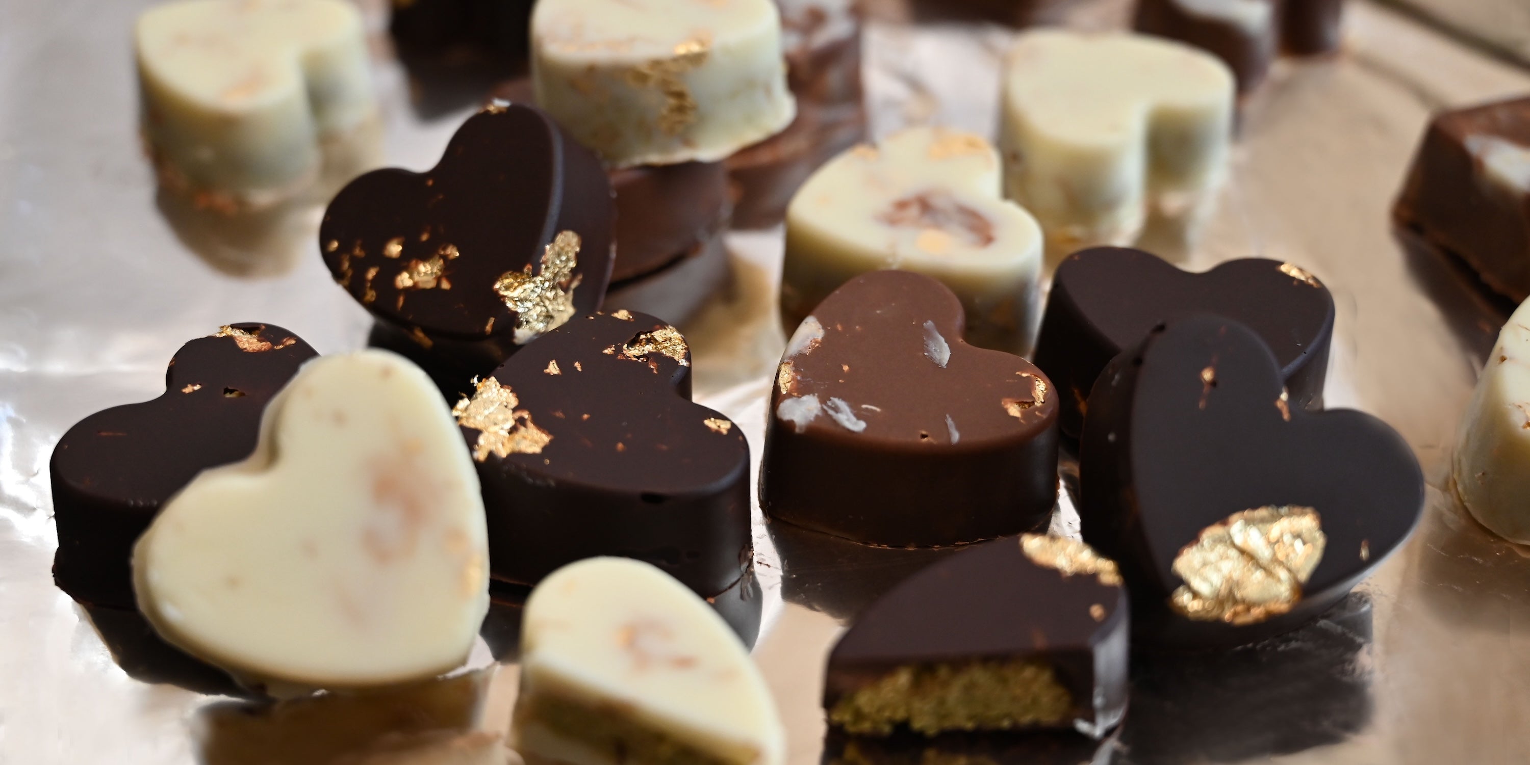 Artisan chocolate assortment delivery in Ukraine