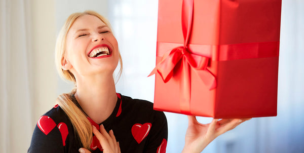THOUGHTFUL VALENTINE'S DAY GIFT IDEAS FOR HER