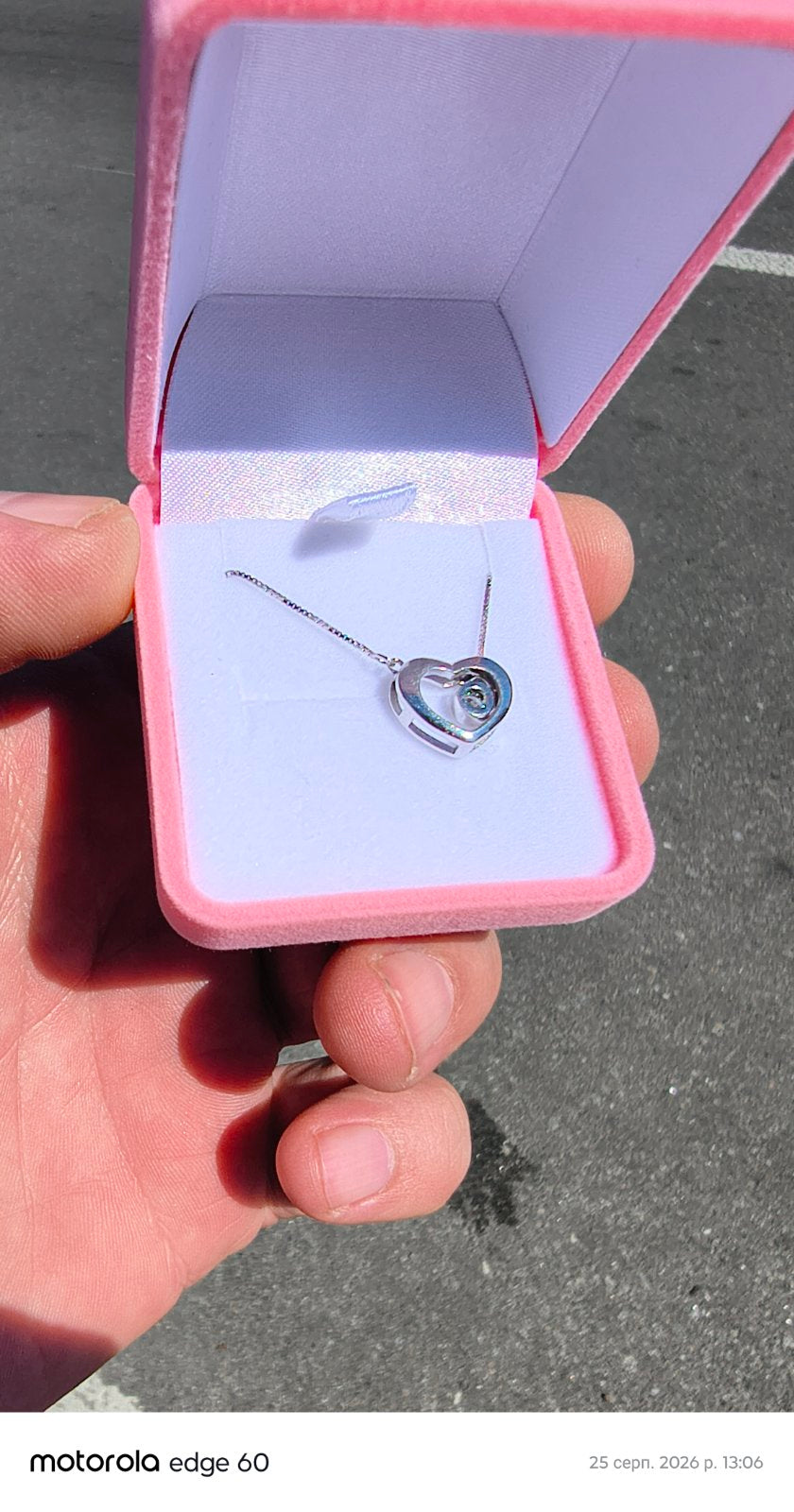 Send a Gift to a Ukrainian Woman – Silver Jewelry Delivery in Ukraine