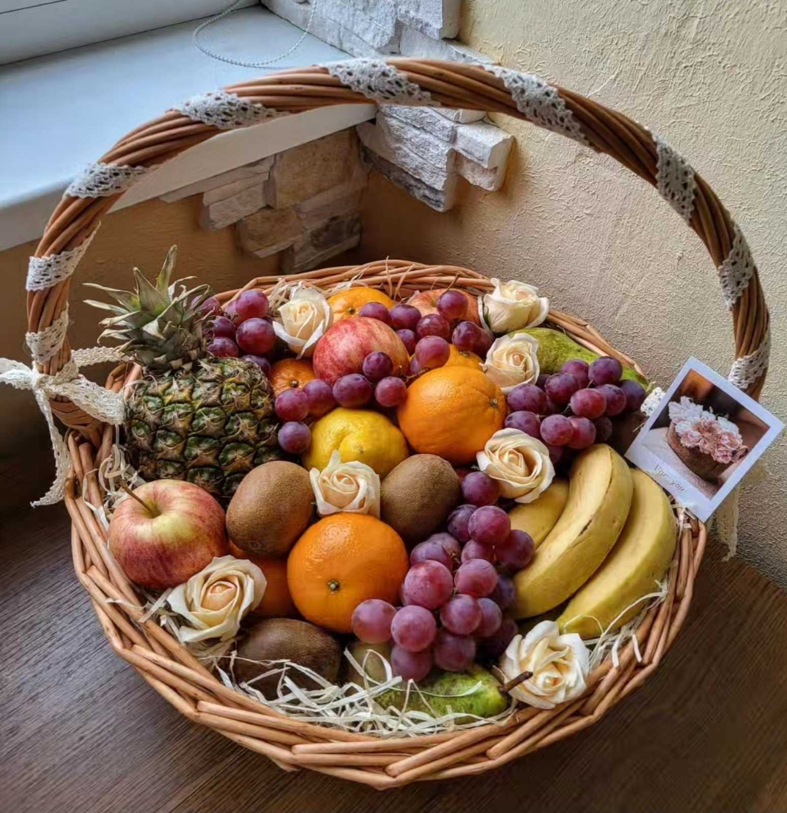 Deluxe Fruit Basket with Floral Decor – Premium Fresh Fruit Delivery in Ukraine