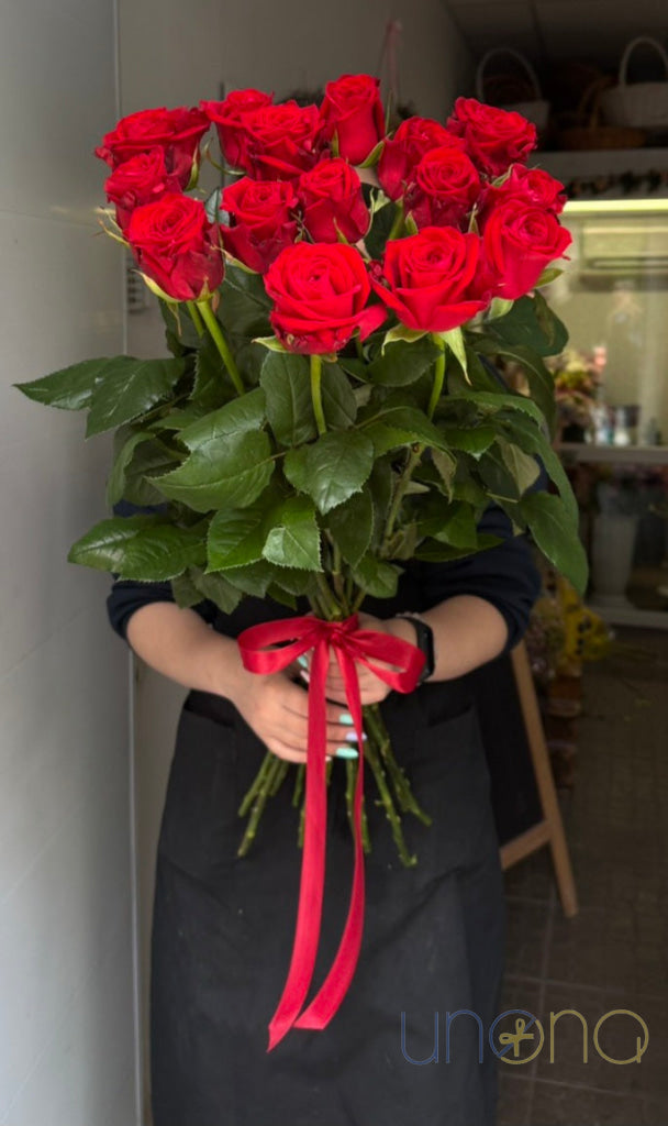 uxury bouquet of 15 red roses with flower delivery in Dnipro Ukraine