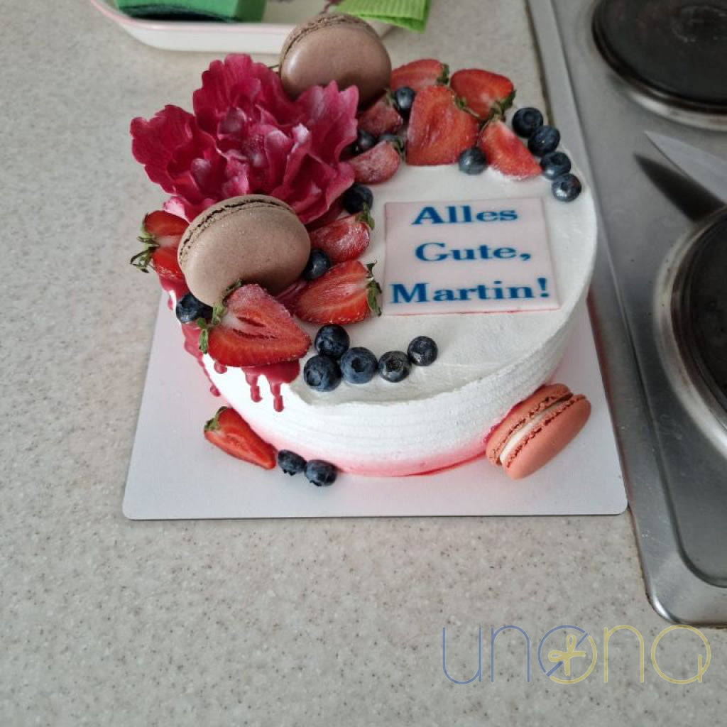 Birthday cake with macarons delivered in Chernihiv