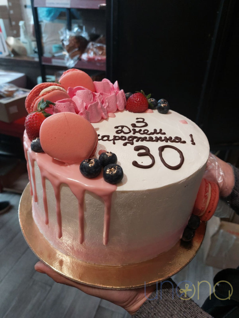 Birthday cake with macarons delivered fresh in Kyiv