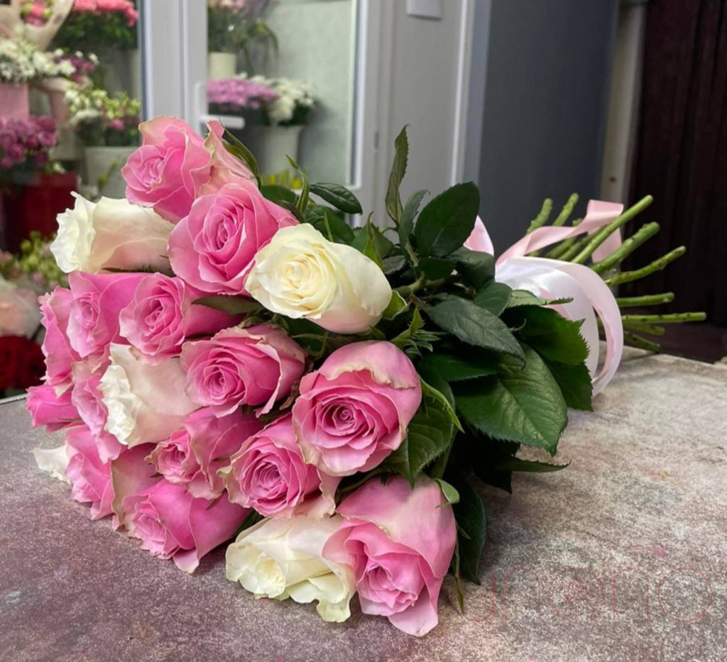 Blushing Sweetness Bouquet Flowers