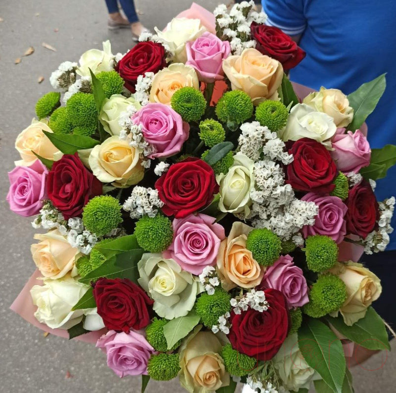 Bright Roses Bouquet | Ukraine Gift Delivery.