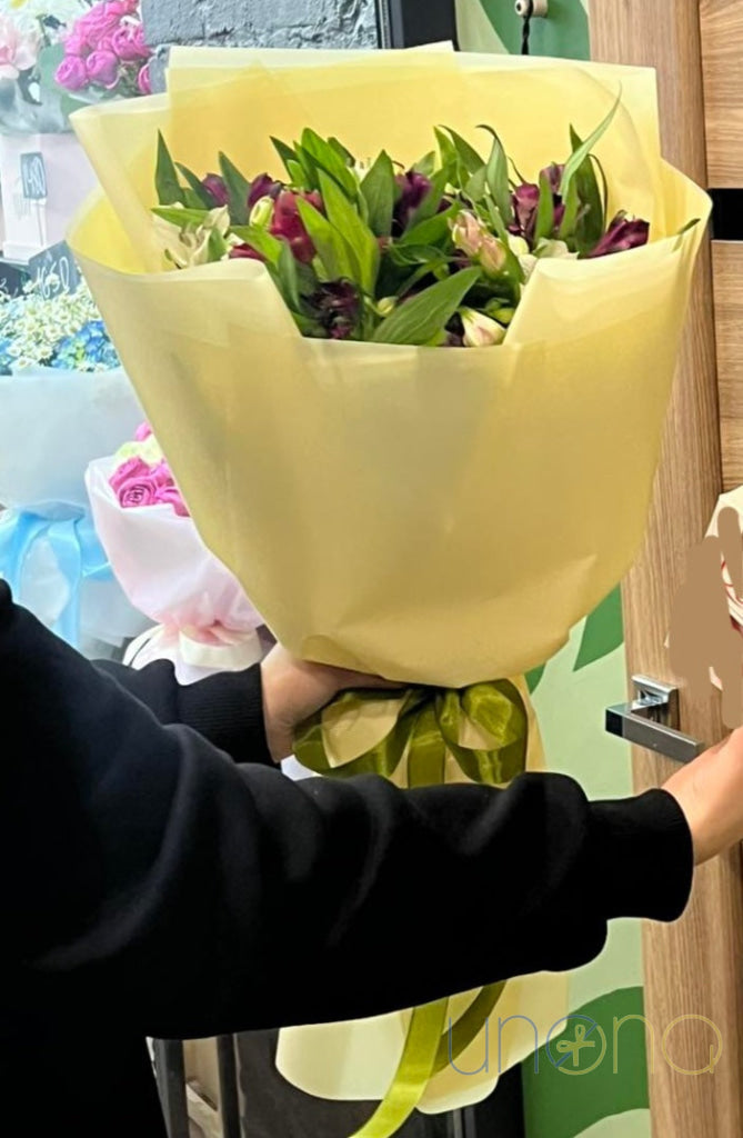 Charming 11 Alstroemerias Bouquet Alstroemerias