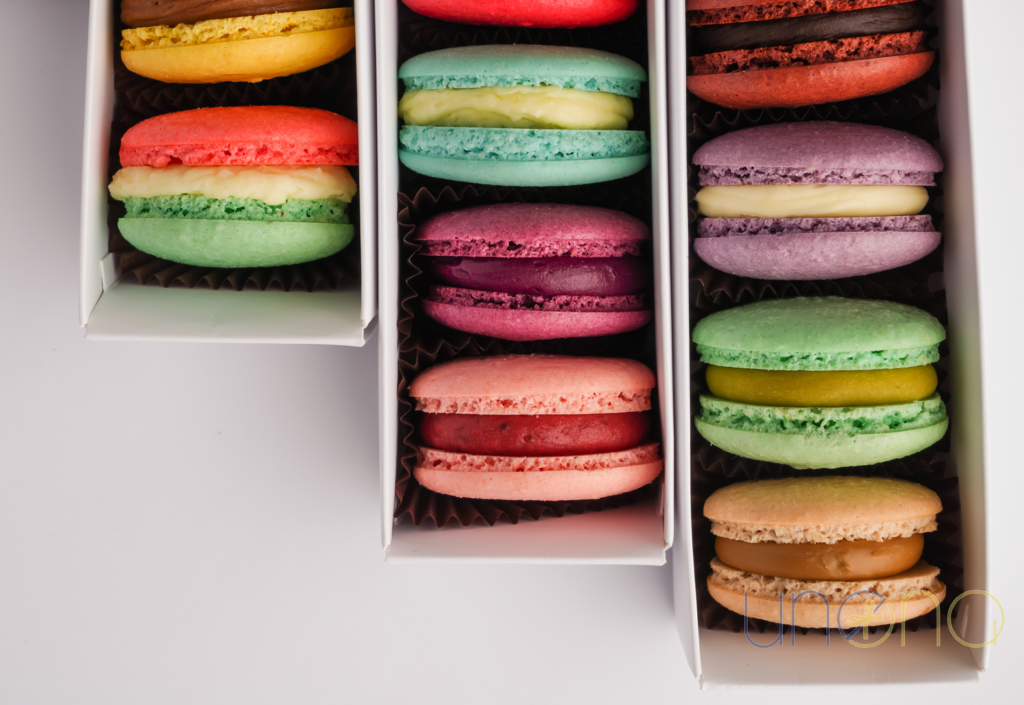 Christmas Macaron Gift Box – Send Christmas Gifts to Ukraine Gift Box