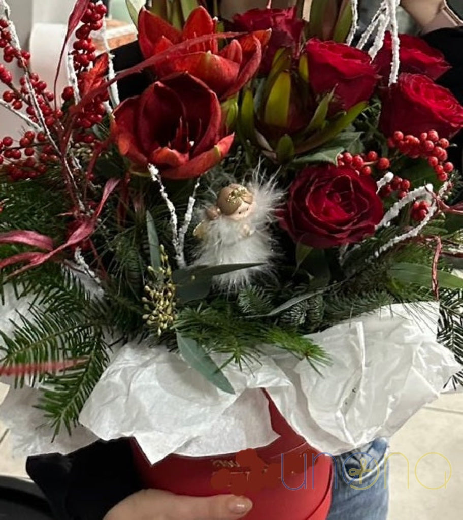 Christmassy Love Arrangement Christmas flower box