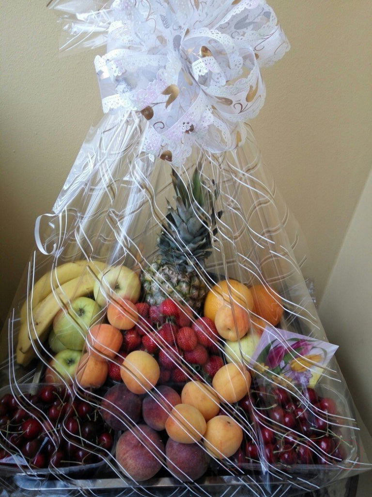 Order exotic fruit basket delivery in Ukraine