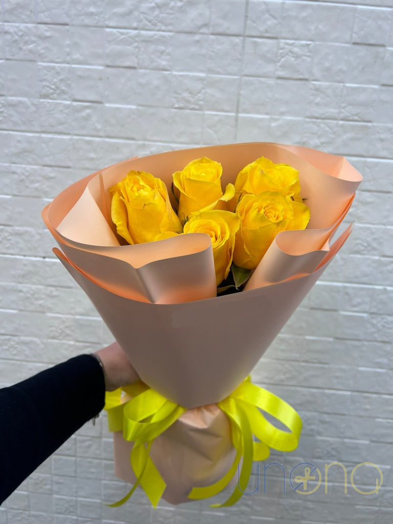 Special occasion yellow rose bouquet delivery in Ukraine