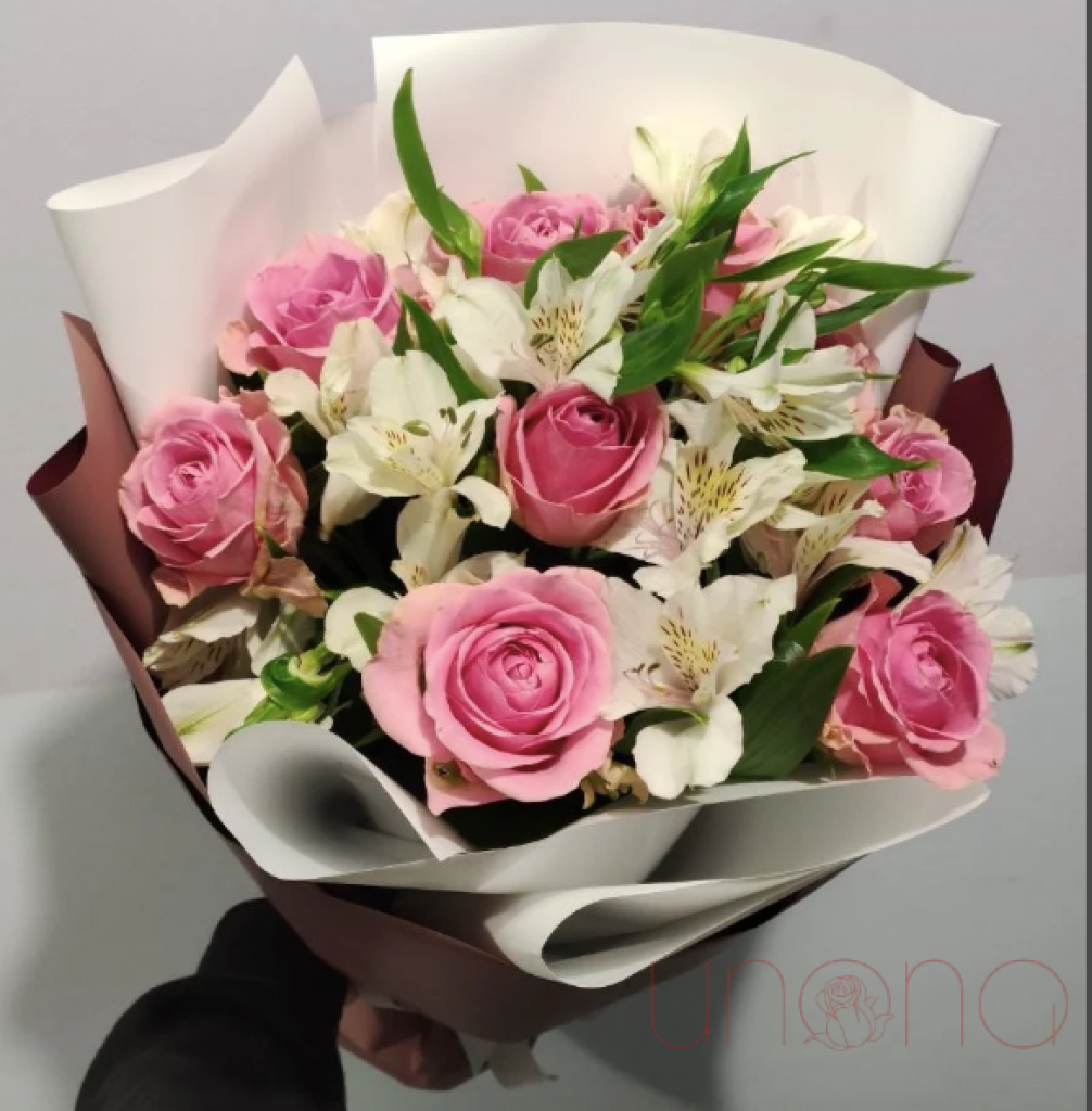 Enchanting Beauty Bouquet By Holidays