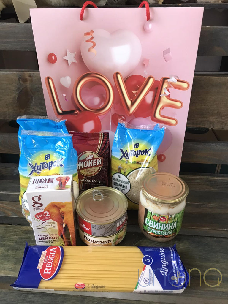 Essential Food Set Gift Baskets