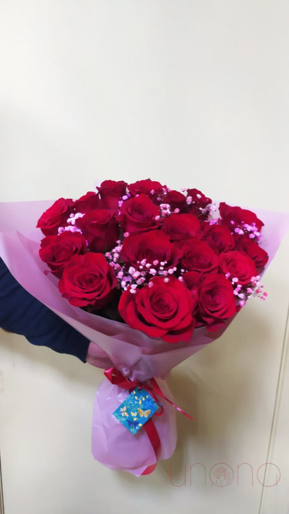 Fairytale Roses Bouquet By Holidays