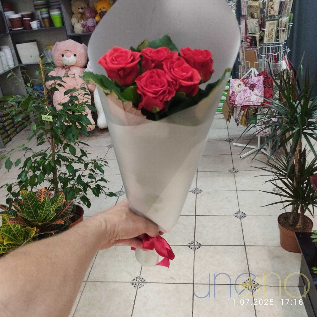 Premium red roses delivered to loved ones in Ukraine